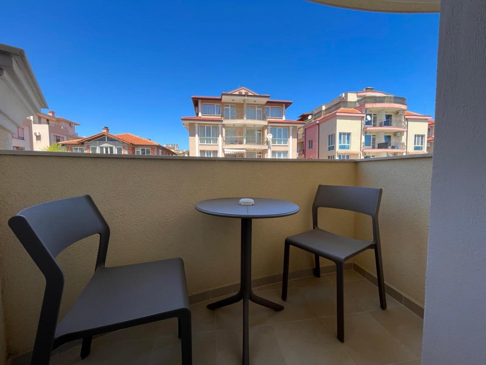 Bellicity Apart Complex Равда Номер фото